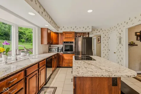 9956 W Raintree Drive N Columbus IN 47201