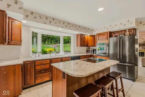 9956 W Raintree Drive N Columbus IN 47201