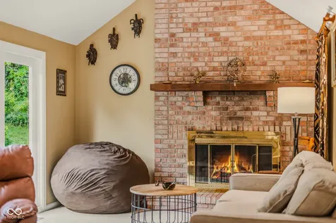 9956 W Raintree Drive N Columbus IN 47201