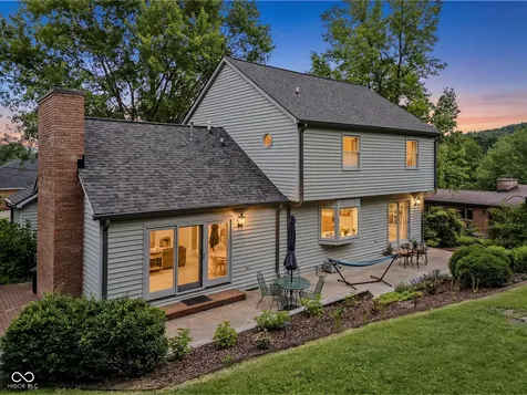 9956 W Raintree Drive N Columbus IN 47201