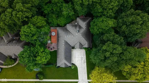 6012 Timberbend Drive Avon IN 46123