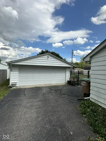 261 Woodlane Drive Columbus IN 47201