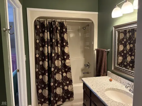8821 Bay Breeze Lane Indianapolis IN 46236