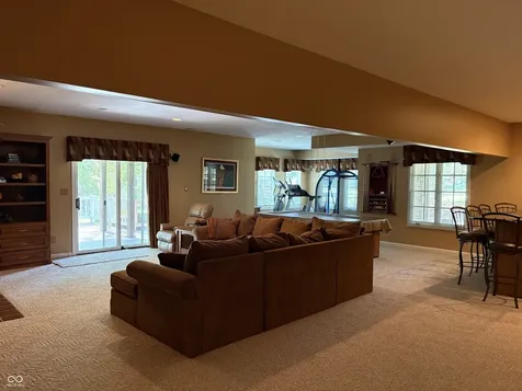 8821 Bay Breeze Lane Indianapolis IN 46236