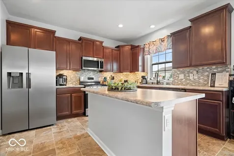 8198 Kilborn Way Avon IN 46123