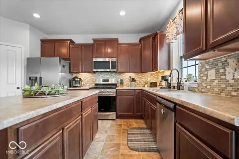 8198 Kilborn Way Avon IN 46123