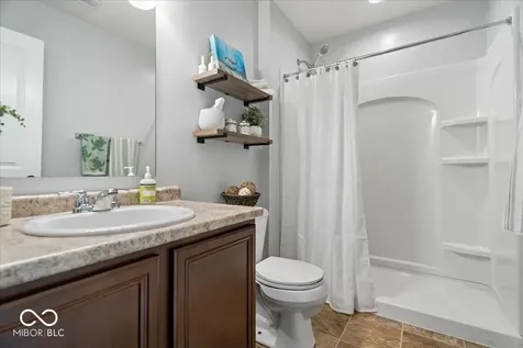 8198 Kilborn Way Avon IN 46123