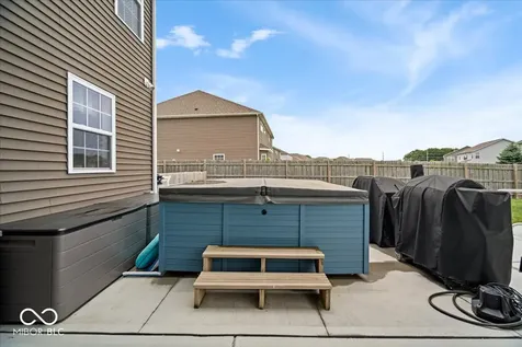 8198 Kilborn Way Avon IN 46123