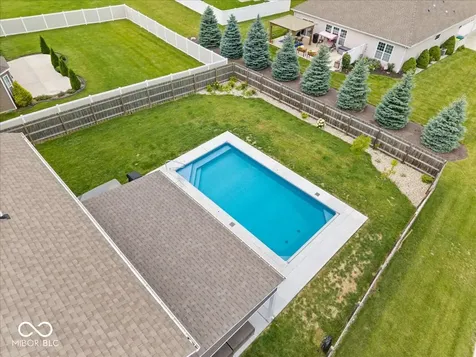 8198 Kilborn Way Avon IN 46123
