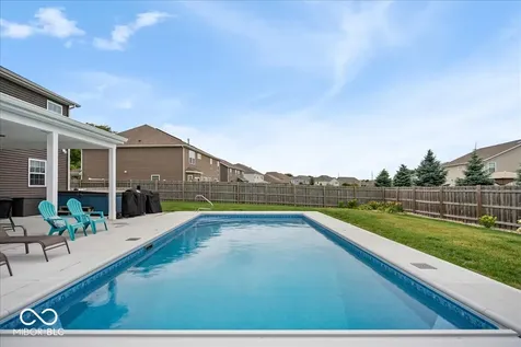 8198 Kilborn Way Avon IN 46123