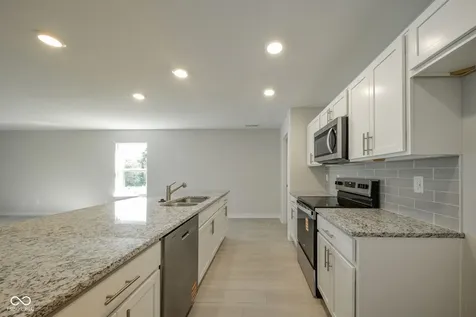 8504 N Seneca Drive Muncie IN 47303