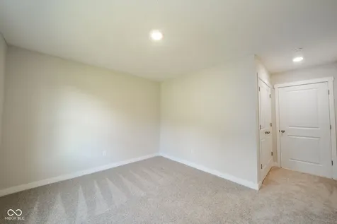8504 N Seneca Drive Muncie IN 47303
