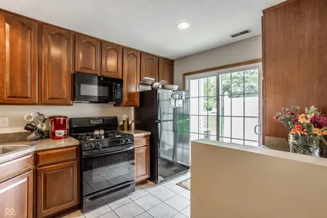 12672 Brewton Street Fishers IN 46038
