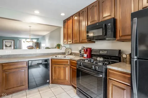 12672 Brewton Street Fishers IN 46038