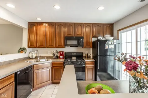 12672 Brewton Street Fishers IN 46038