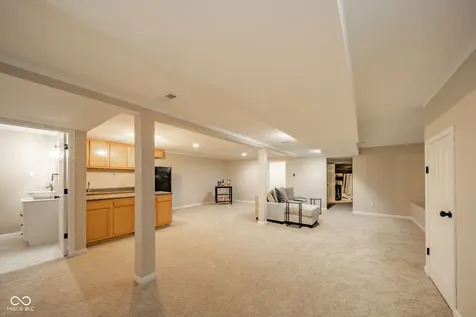 11416 Falling Water Way Fishers IN 46037