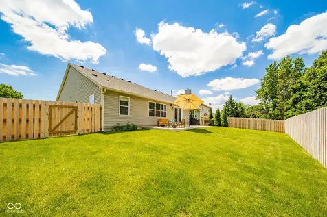 11416 Falling Water Way Fishers IN 46037