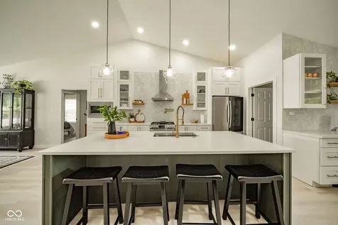 11416 Falling Water Way Fishers IN 46037