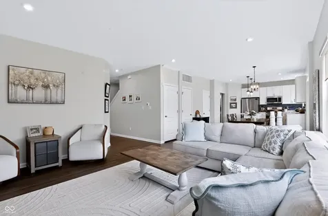 5521 Woods Pointe Drive Mccordsville IN 46055