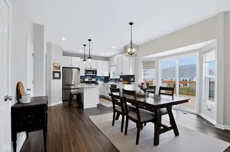 5521 Woods Pointe Drive Mccordsville IN 46055