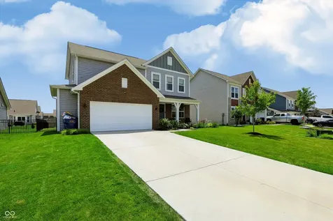 5521 Woods Pointe Drive Mccordsville IN 46055