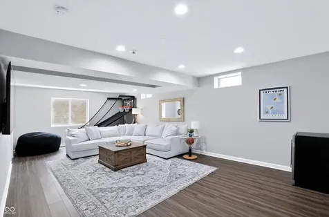 5521 Woods Pointe Drive Mccordsville IN 46055