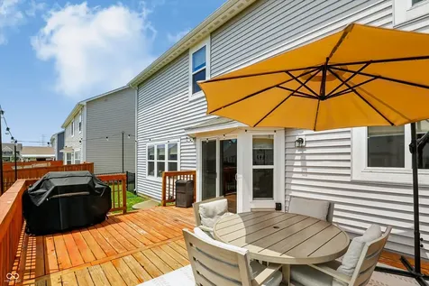 5521 Woods Pointe Drive Mccordsville IN 46055