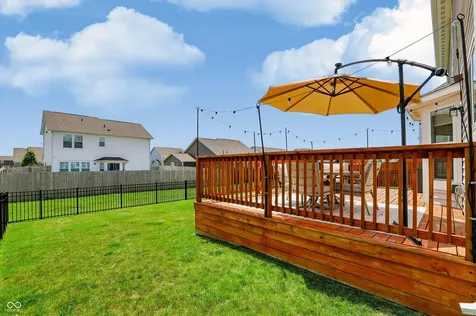 5521 Woods Pointe Drive Mccordsville IN 46055