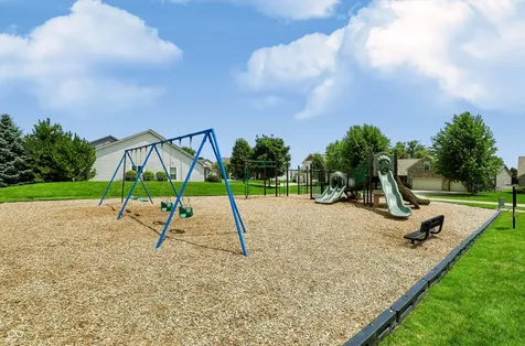 5521 Woods Pointe Drive Mccordsville IN 46055