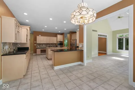 8503 Sargent Lane Indianapolis IN 46256