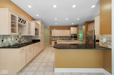 8503 Sargent Lane Indianapolis IN 46256
