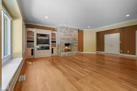 8503 Sargent Lane Indianapolis IN 46256