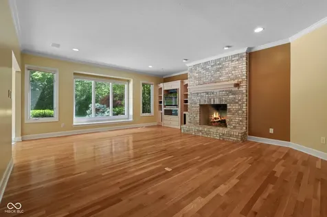 8503 Sargent Lane Indianapolis IN 46256
