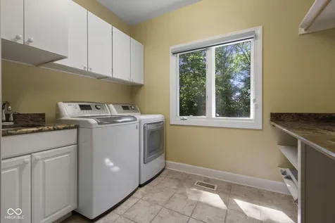8503 Sargent Lane Indianapolis IN 46256