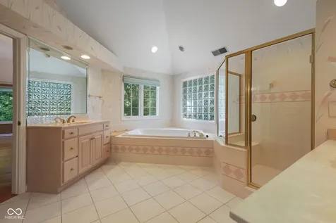 8503 Sargent Lane Indianapolis IN 46256