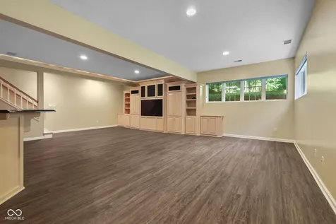 8503 Sargent Lane Indianapolis IN 46256