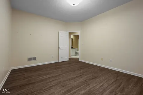 8503 Sargent Lane Indianapolis IN 46256