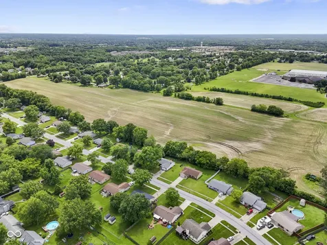 386 Boonesboro Road Greenwood IN 46142