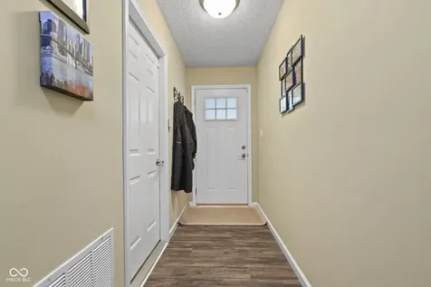 386 Boonesboro Road Greenwood IN 46142