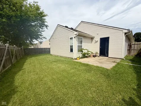 426 Red Tail Lane Indianapolis IN 46241