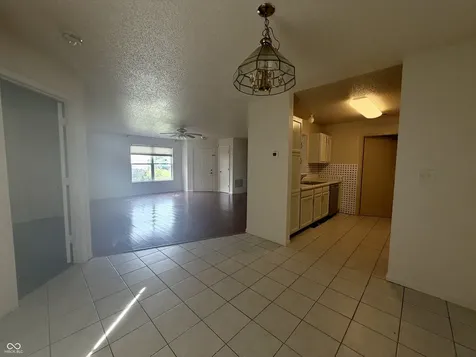 426 Red Tail Lane Indianapolis IN 46241