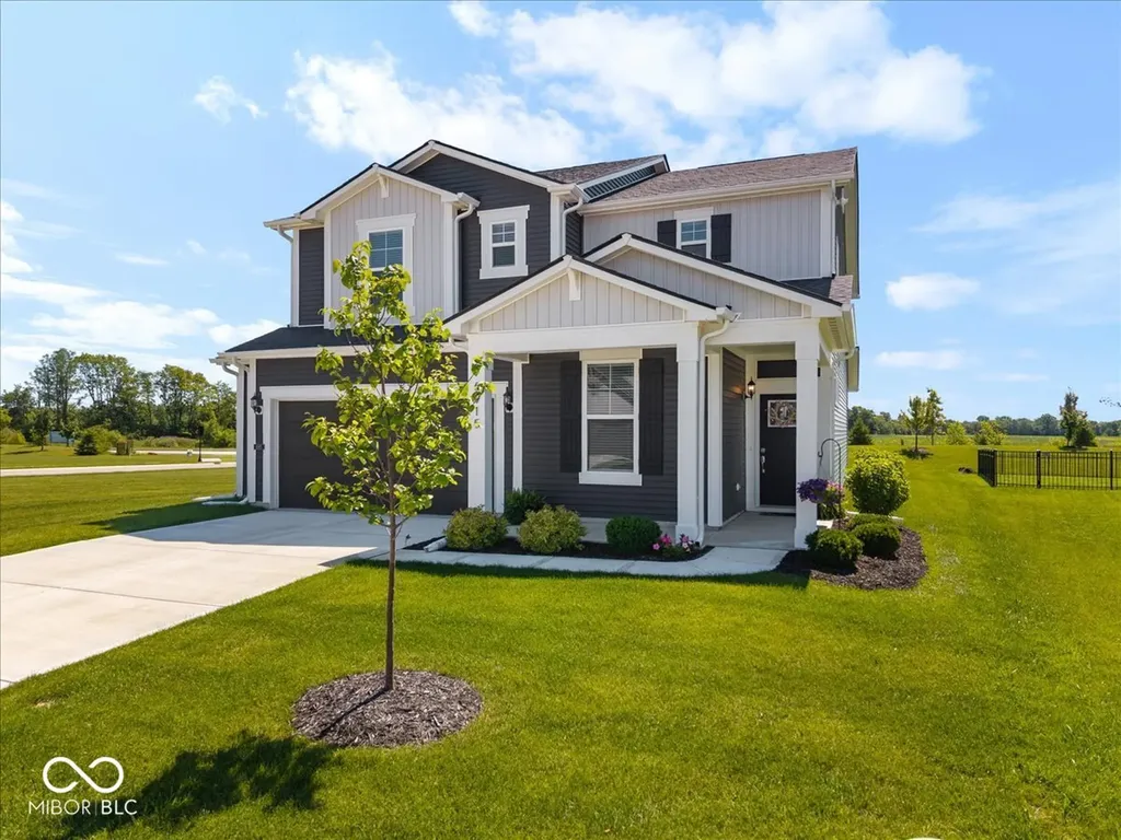 6915 Seabiscuit Road Whitestown IN 46075
