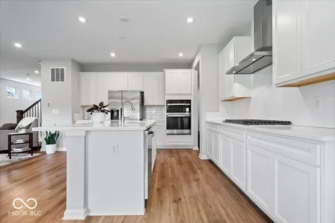 6915 Seabiscuit Road Whitestown IN 46075