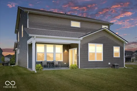 6915 Seabiscuit Road Whitestown IN 46075