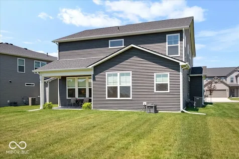 6915 Seabiscuit Road Whitestown IN 46075
