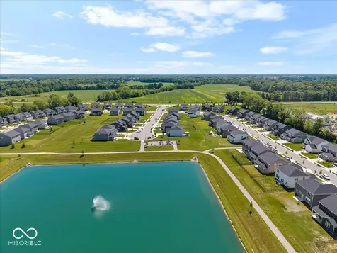 6915 Seabiscuit Road Whitestown IN 46075