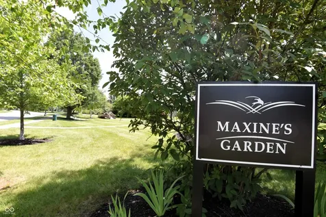 9979 Pine Grove Court Indianapolis IN 46234