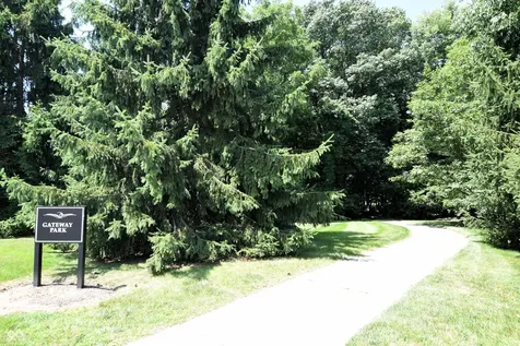 9979 Pine Grove Court Indianapolis IN 46234