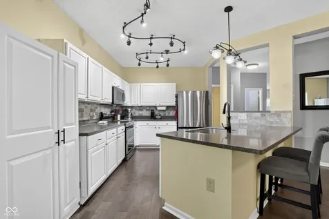 9979 Pine Grove Court Indianapolis IN 46234