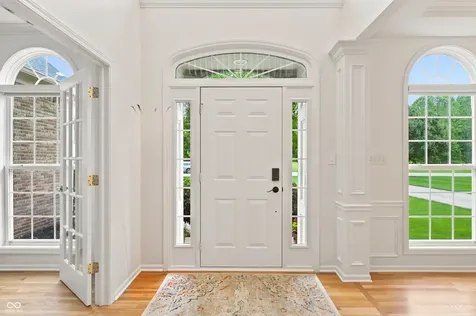 6084 Clearview Drive Carmel IN 46033